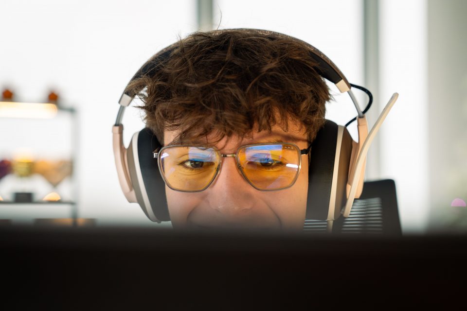 Clix wearing Gunnar Optiks Goggles