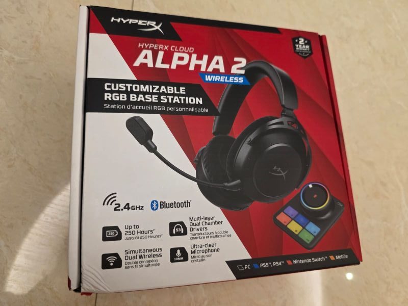Box shot of the HyperX CLoud Alpha 2 box
