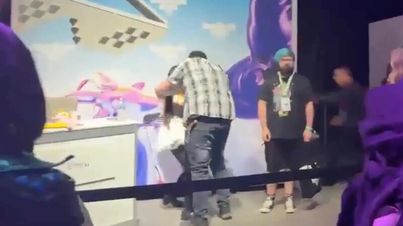 A person harrasing a streamer at twitchcon