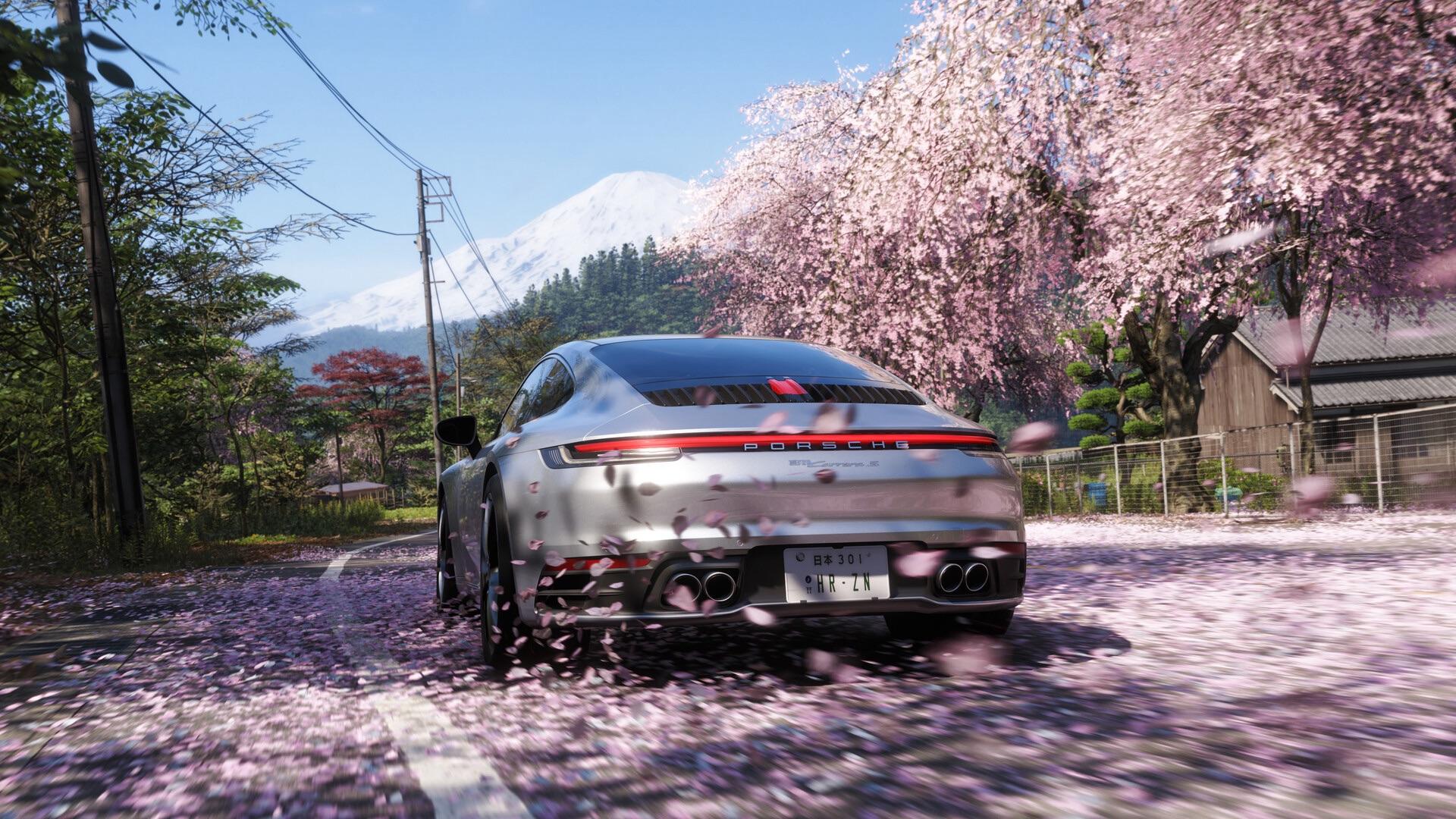 Forza Horizon 6 - Porsche driving through sakura leaves in Japan