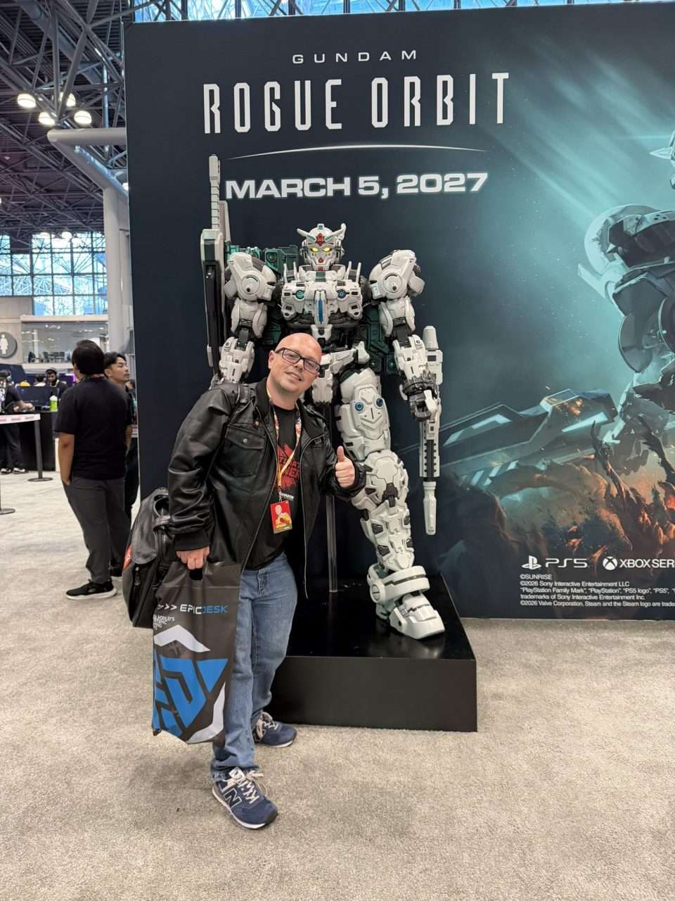 Photo with one a life-sized Gundam.