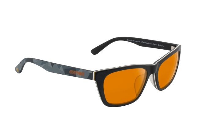 GUNNAR Zenless Zone Sero upclose shot of the amber Max tint